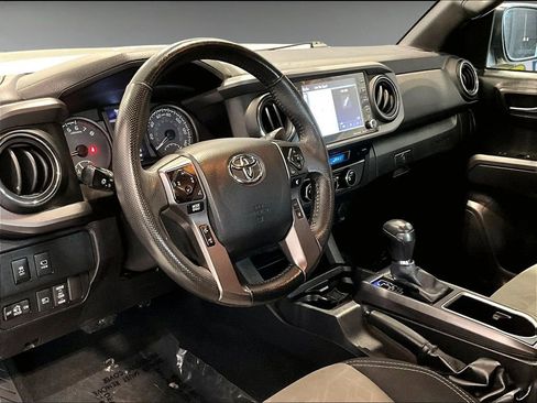 Used 2023 Toyota Tacoma SR image 13