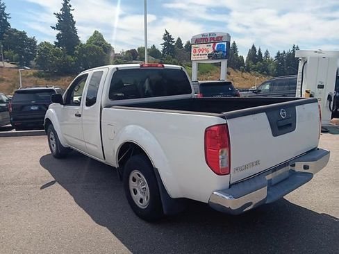 Used 2015 Nissan Frontier S RWD image 2