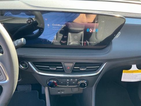 New 2026 Buick Encore GX Preferred image 9