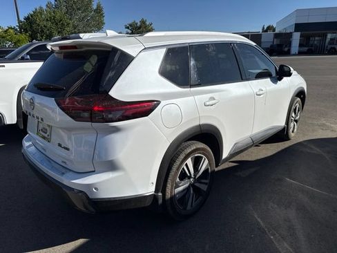 Used 2025 Nissan Rogue SL w/ SL Premium Package AWD/4WD image 3