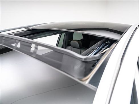 Used 2022 Mercedes-Benz GLS 450 4MATIC image 14