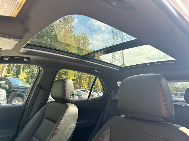 Used 2023 Chevrolet Equinox RS w/ RS Leather Package AWD/4WD image 23