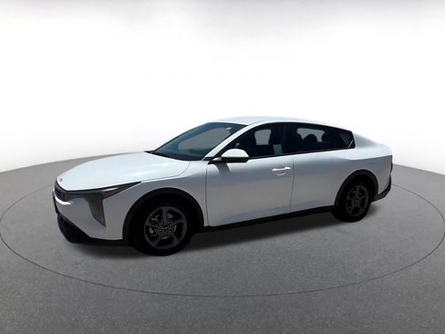 Used 2025 Kia K4 FWD image 8