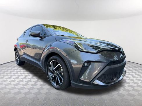 Used 2020 Toyota C-HR Limited FWD image 3
