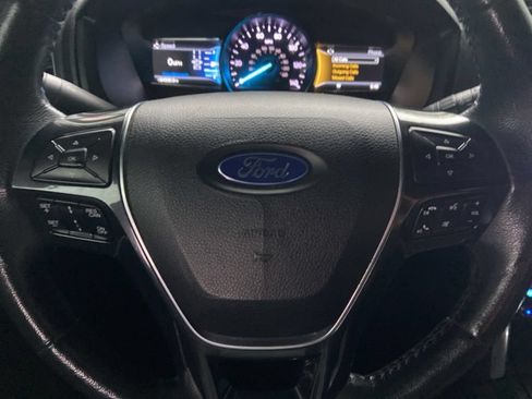 Used 2019 Ford Explorer Limited w/ Ford Safe & Smart Package FWD image 20