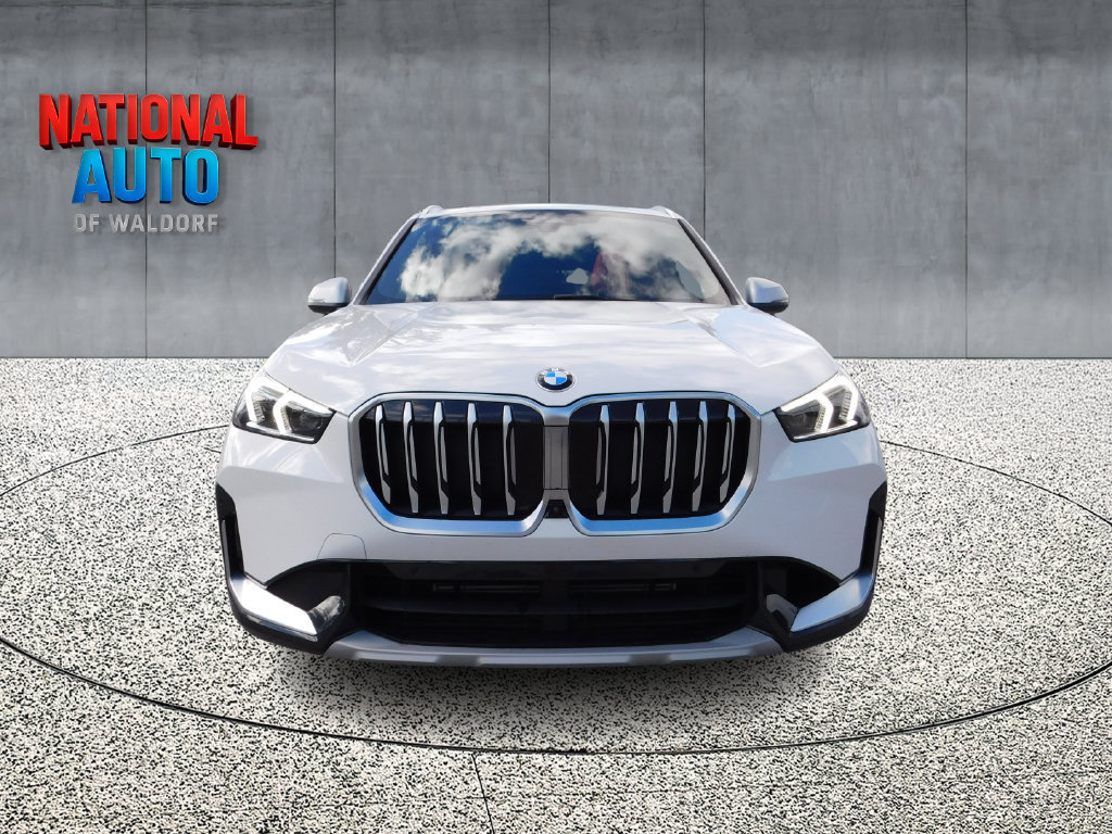 Used 2023 BMW X1 xDrive28i w/ Premium Package AWD/4WD image 3