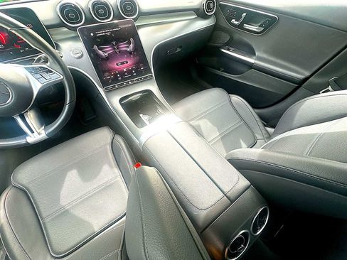 Used 2024 Mercedes-Benz C 300 4MATIC Sedan image 22
