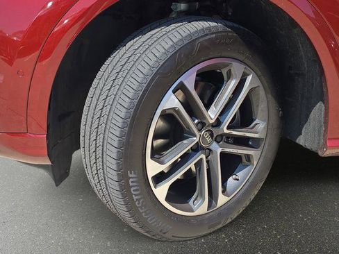 Used 2025 Audi Q5 Premium w/ Convenience Package AWD/4WD image 35