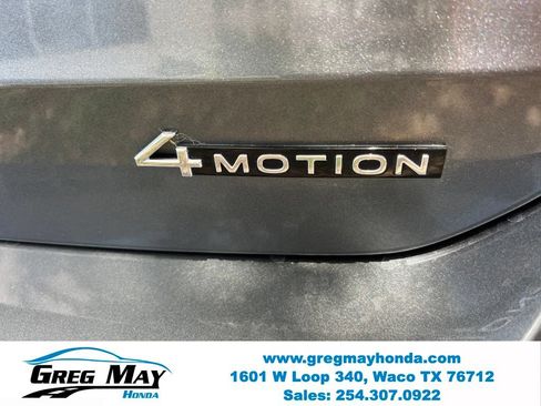 Used 2022 Volkswagen Taos SEL w/ Panoramic Sunroof Package AWD/4WD image 16