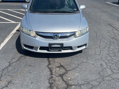 Used 2010 Honda Civic LX image 9