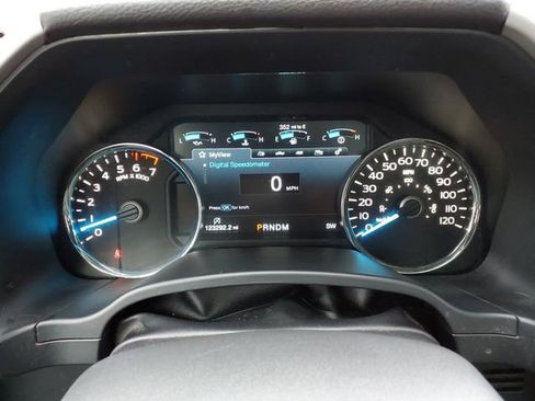 Used 2018 Ford F150 Lariat w/ FX4 Off-Road Package AWD/4WD image 14