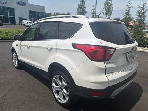 Certified 2019 Ford Escape Titanium AWD/4WD image 4