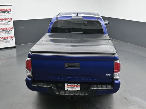 Used 2023 Toyota Tacoma TRD Sport AWD/4WD image 30
