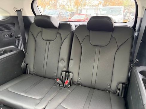 Used 2023 Kia Sorento SX image 10