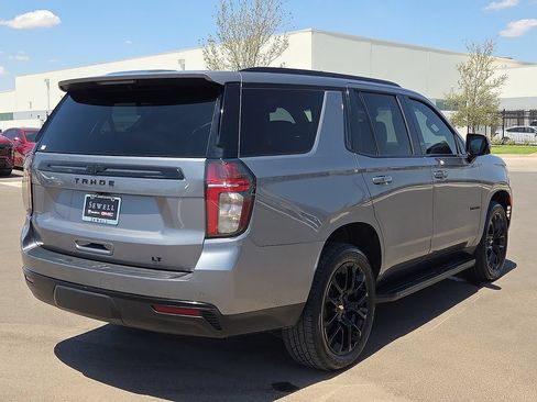 Used 2022 Chevrolet Tahoe LT w/ Luxury Package RWD image 4