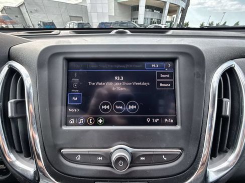 Used 2022 Chevrolet Equinox LT FWD image 16