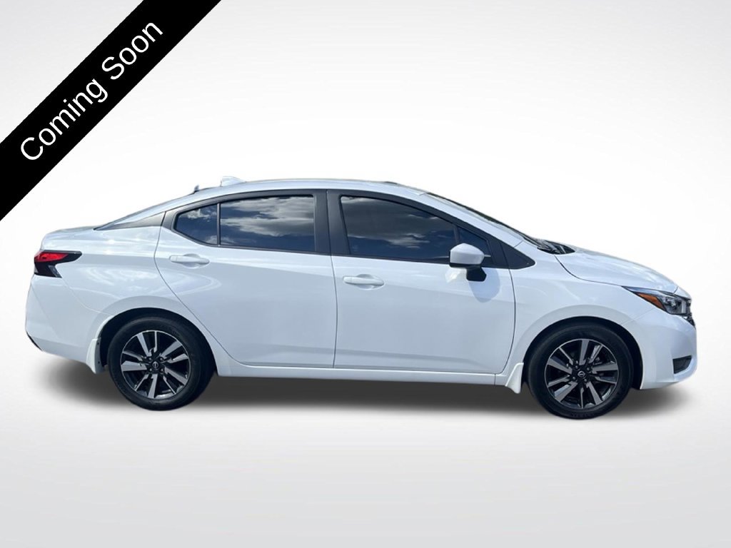 Used 2025 Nissan Versa SV w/ Trunk Package FWD image 4