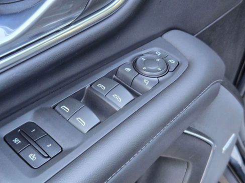 Used 2023 Chevrolet Tahoe Z71 w/ Luxury Package image 27