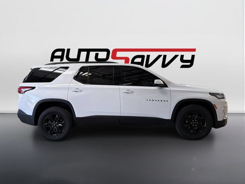 Used 2023 Chevrolet Traverse LT FWD image 4