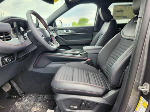 New 2026 Ford Explorer ST-Line w/ ST-Line Street Pack AWD/4WD image 20