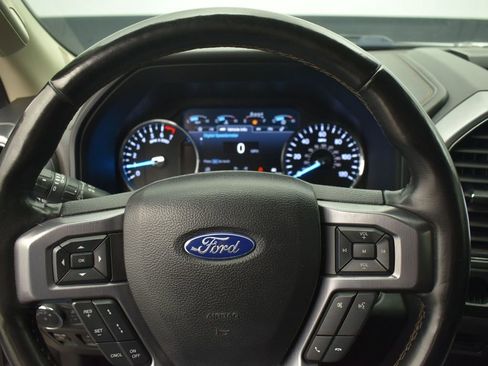 Used 2019 Ford Expedition Platinum image 12