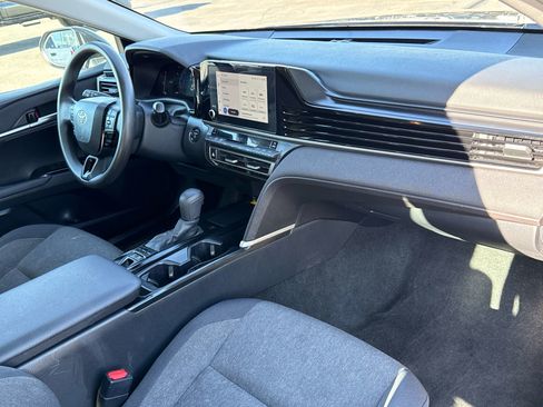 Used 2025 Toyota Camry LE FWD image 20