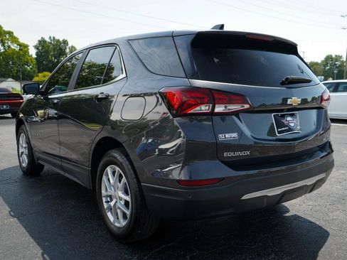 Used 2023 Chevrolet Equinox LT w/ Driver Convenience Package AWD/4WD image 3