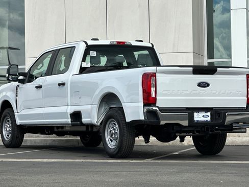 New 2026 Ford F250 XL w/ XL Chrome Package image 5