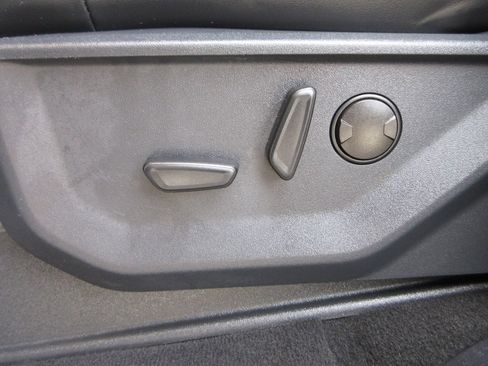 Used 2025 Ford Expedition Platinum w/ Driver's Package AWD/4WD image 13