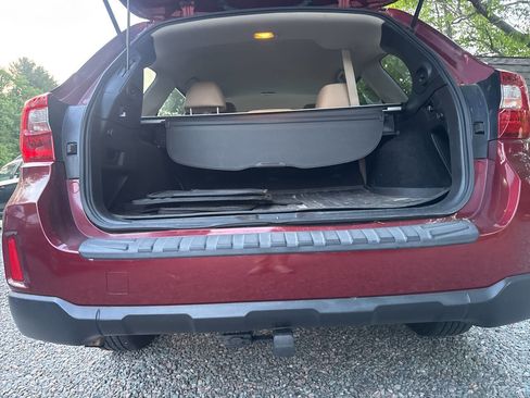 Used 2016 Subaru Outback 2.5i Premium AWD/4WD image 17