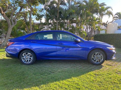 New 2026 Hyundai Elantra Blue image 26