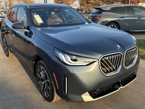 Used 2026 BMW X3 xDrive30 w/ Convenience Package image 2