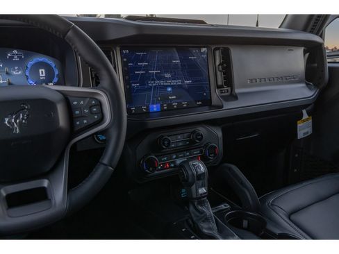 New 2025 Ford Bronco Badlands AWD/4WD image 30