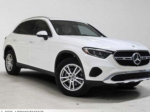 Certified 2026 Mercedes-Benz GLC 300 4MATIC image 1