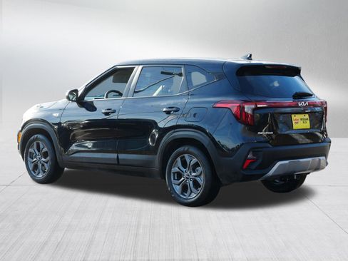 Certified 2024 Kia Seltos LX image 5