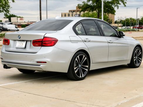 Used 2018 BMW 330i Sedan w/ Convenience Package RWD image 11