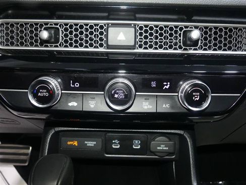 Used 2025 Honda Civic Sport image 38