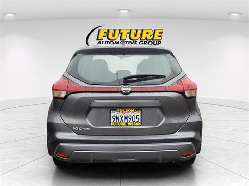 Used 2024 Nissan Kicks S image 5