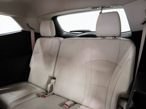 Used 2023 Buick Enclave Essence w/ Experience Buick Package image 17