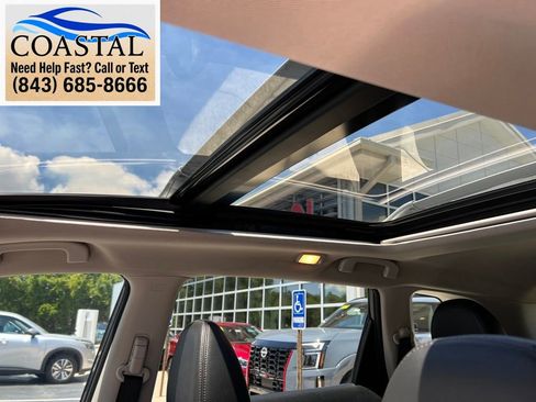 Used 2019 Nissan Rogue SL w/ Premium Package FWD image 13