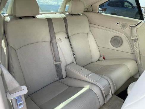 Used 2010 Lexus IS 250C RWD image 12