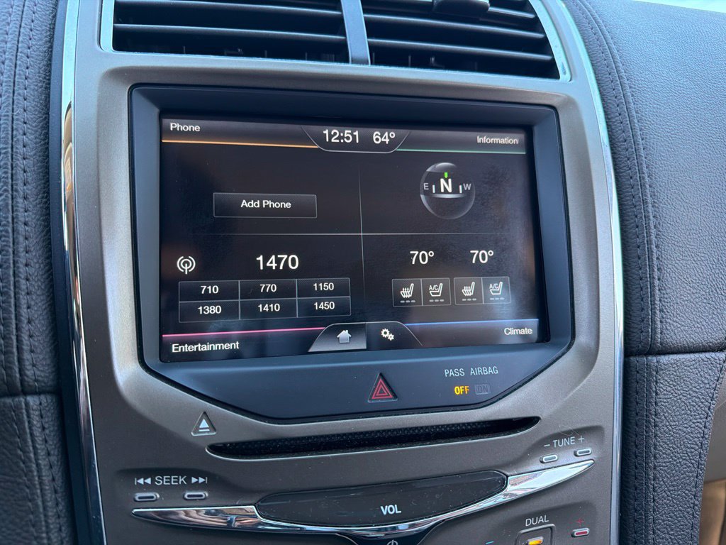 Used 2012 Lincoln MKX FWD image 10