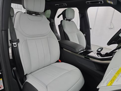 New 2026 Land Rover Range Rover Sport Dynamic SE image 10