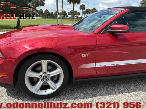 Used 2010 Ford Mustang GT Premium RWD image 5