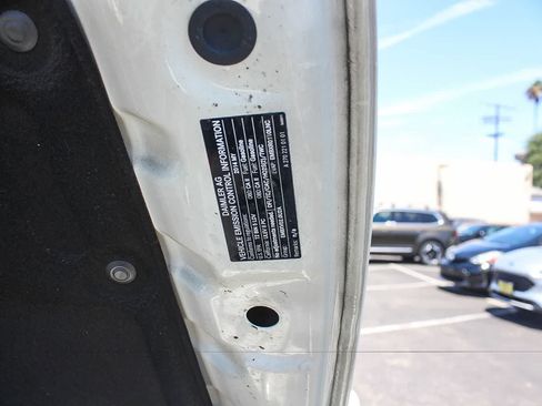 Used 2014 Mercedes-Benz CLA 250 image 33