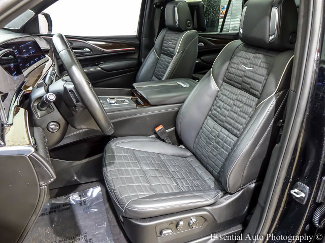 Certified 2023 Cadillac Escalade Sport Platinum w/ LPO, ONYX Package AWD/4WD image 10
