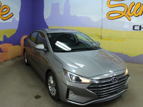 Used 2020 Hyundai Elantra Value Edition w/ Cargo Package (C1) FWD image 2
