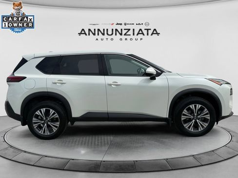 Used 2021 Nissan Rogue SV AWD/4WD image 6