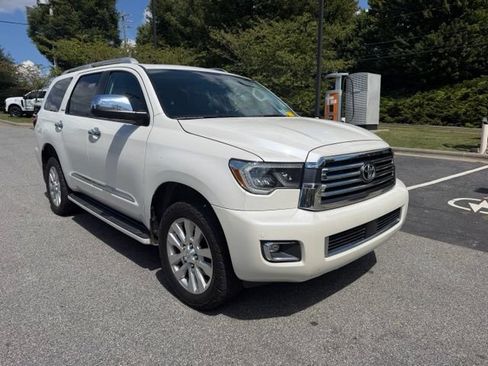 Used 2018 Toyota Sequoia Platinum AWD/4WD image 7