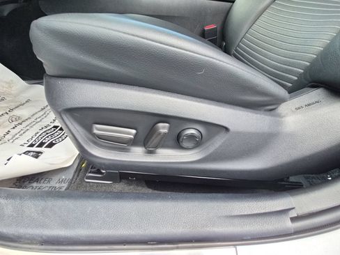 Used 2024 Toyota Camry SE FWD image 13